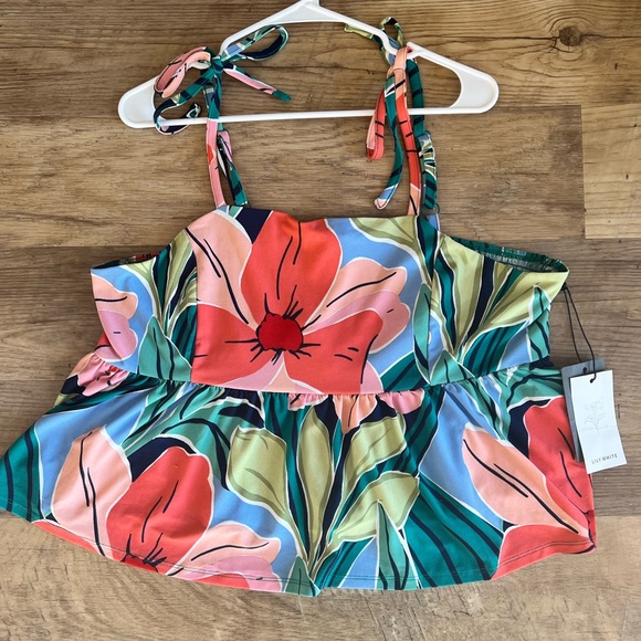 Lily White Cropped Floral‎ Tank Top Size 2X Spaghetti Straps Tropical Baby Doll - Picture 1 of 10
